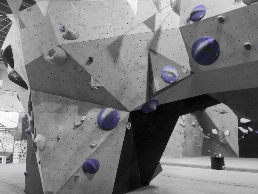 Photographie du bloc coté 7a dans le secteur Diamant la salle Bloc Session Nancy.