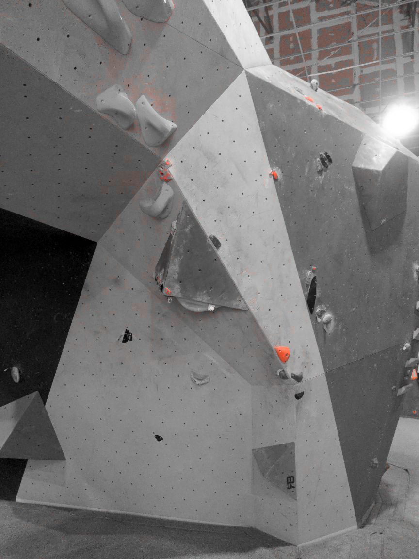 Photographie du bloc coté 6c dans le secteur Arche la salle Bloc Session Nancy.